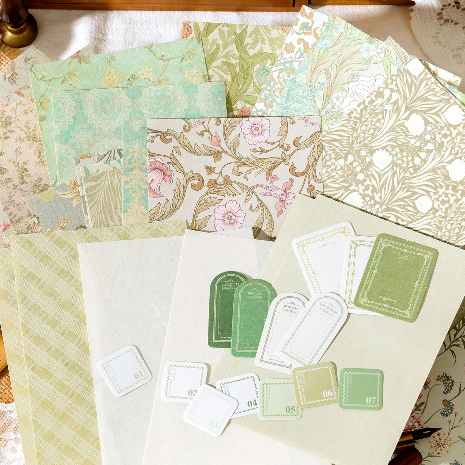Vintage Decorative Collage | 40Pcs